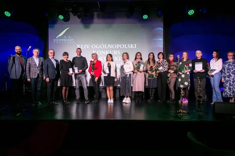 Odkryj magię prawdziwej miłości w wierszach pełnych emocji