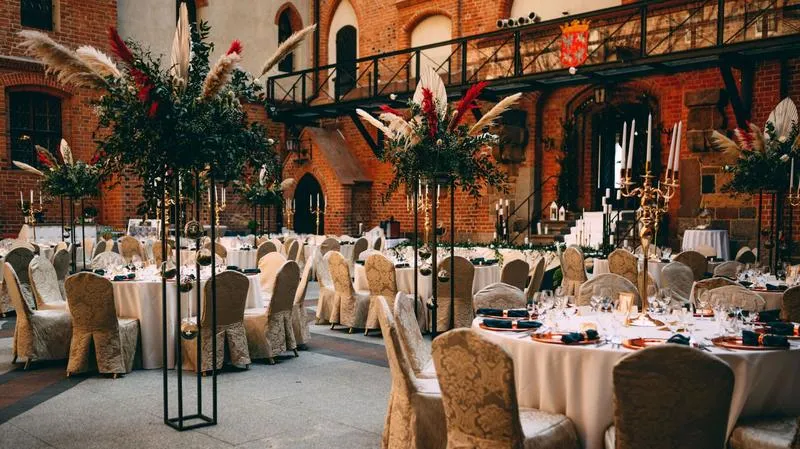 Tradycja i nowoczesność w weselu